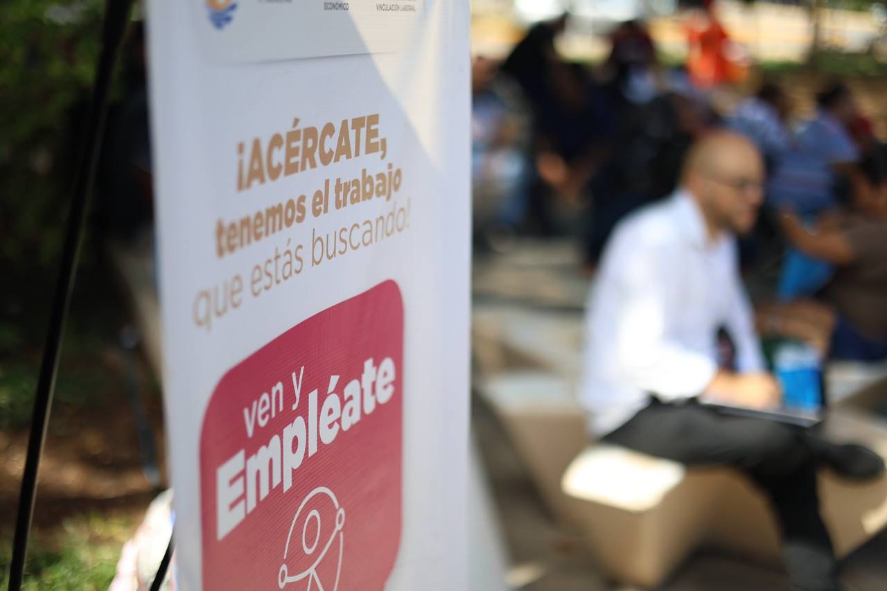 uploads/6/32/01 (1945).Jpeg